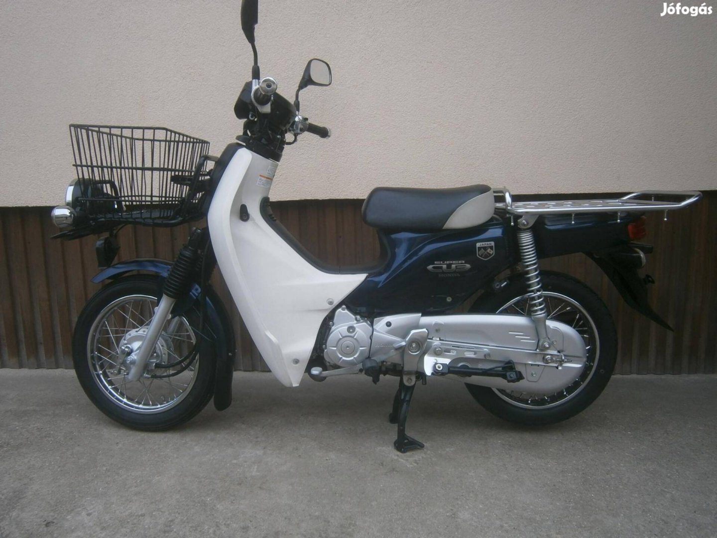 Honda C 50 Gyári állapot öninditós 4-sebességes...
