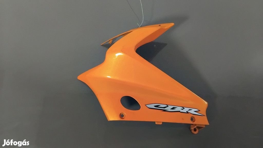 Honda Cbr 125 - Bal oldalidom - 64240-KPPF-8610