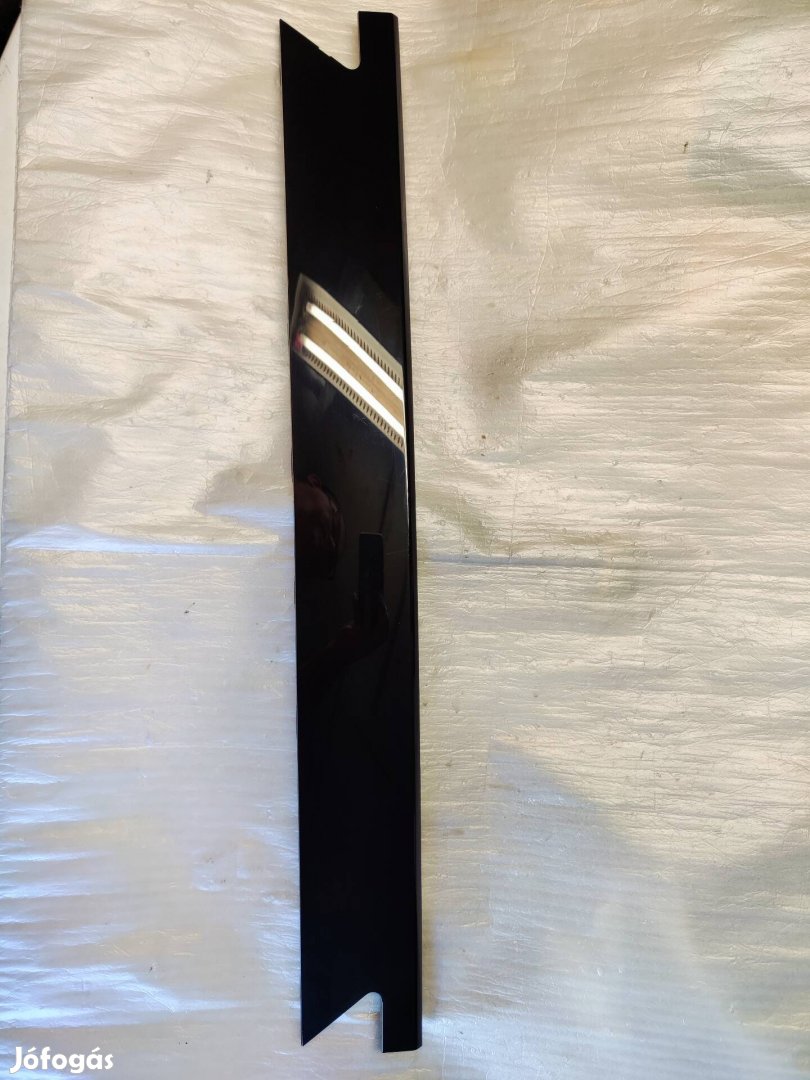 Honda Civic 10 hátsó lökhárító közép diszléc burkolat