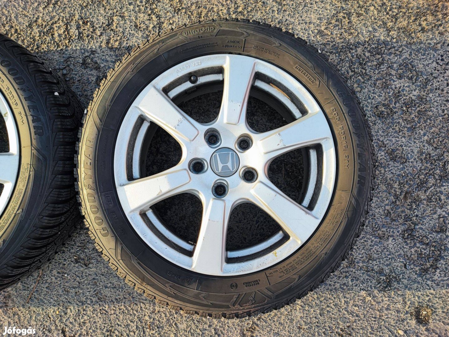 Honda Civic 16 alufelni jó állapotú téli gumikkal