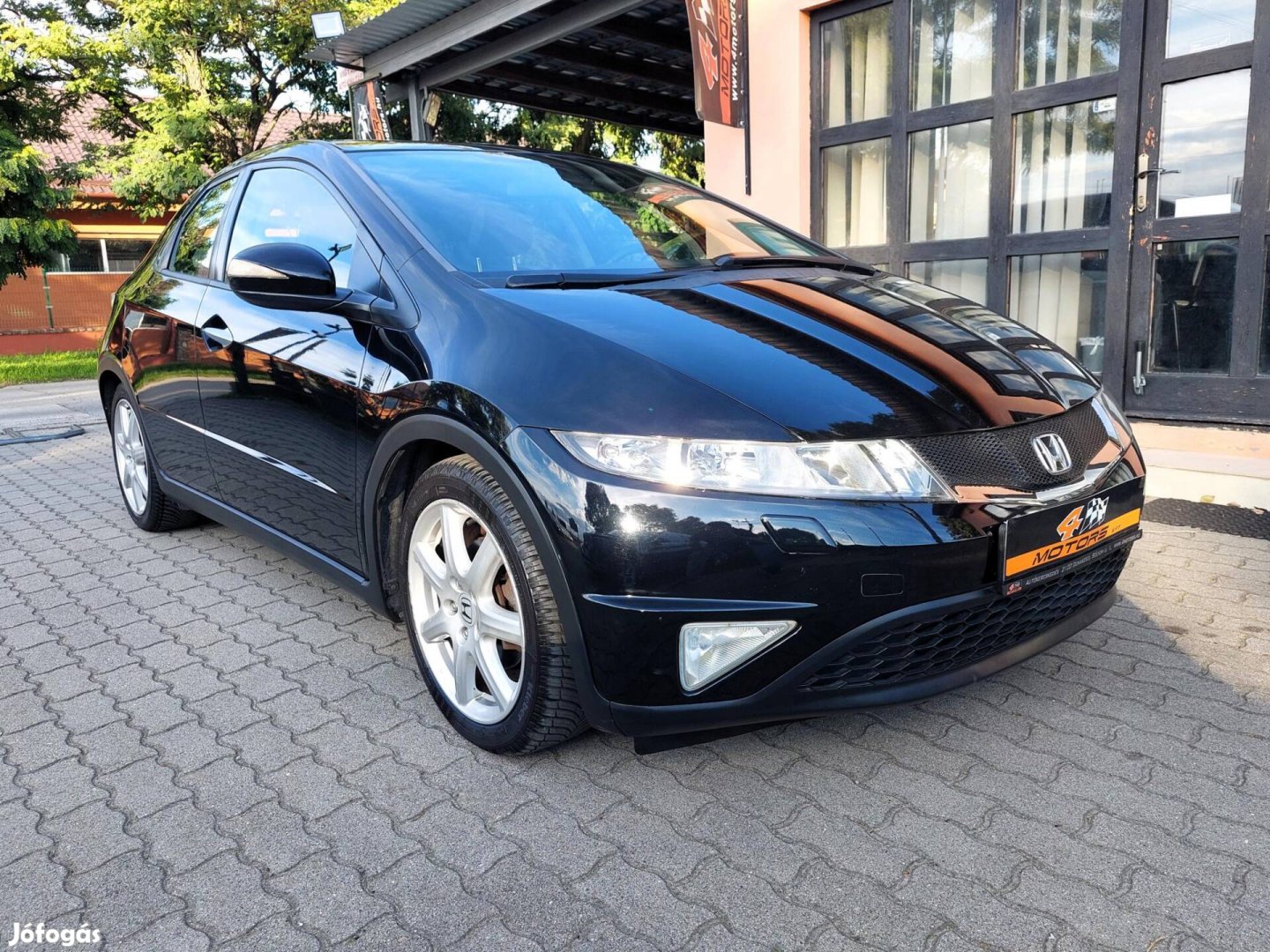 Honda Civic 1.8 Executive Xenon. Panoráma Tető....