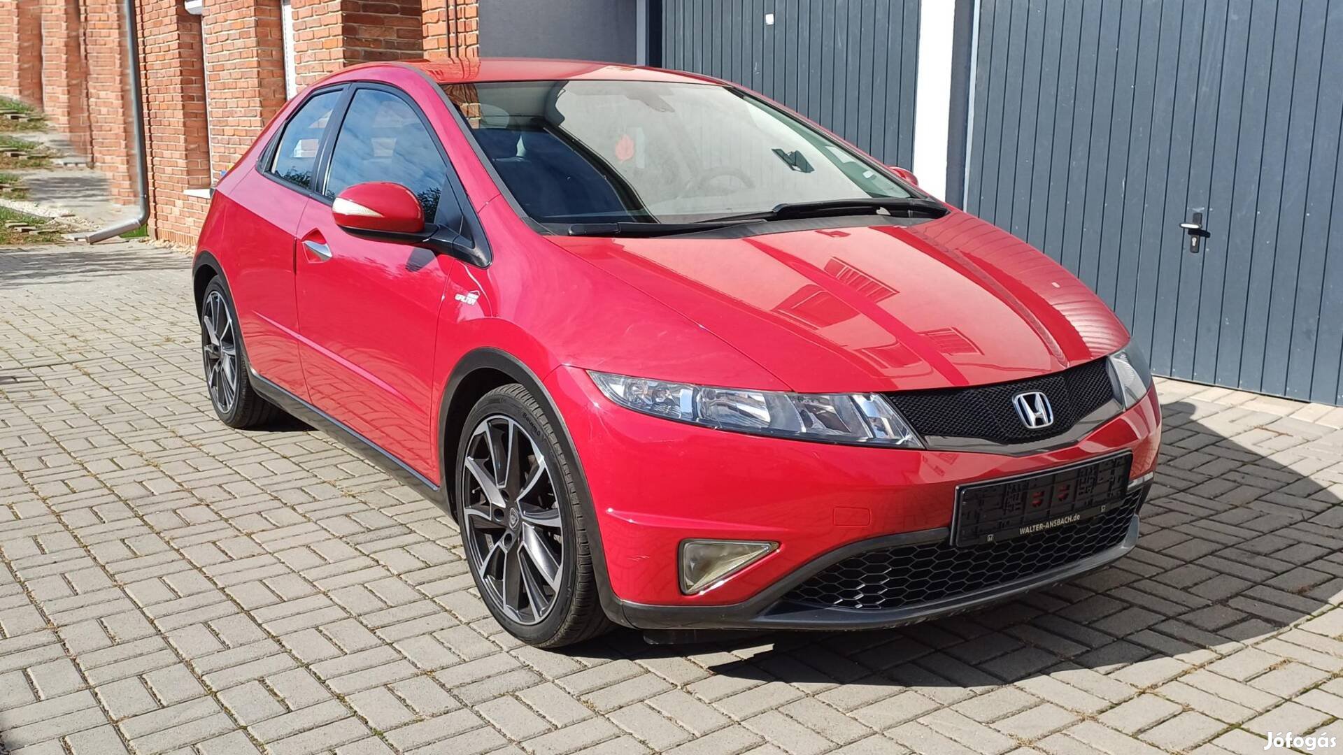 Honda Civic 1.8 Sport Friss műszaki - Szervizkö...
