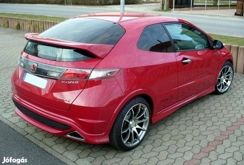 Honda Civic 8 spoiler