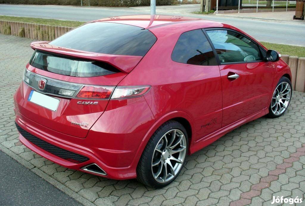 Honda Civic 8 spoiler