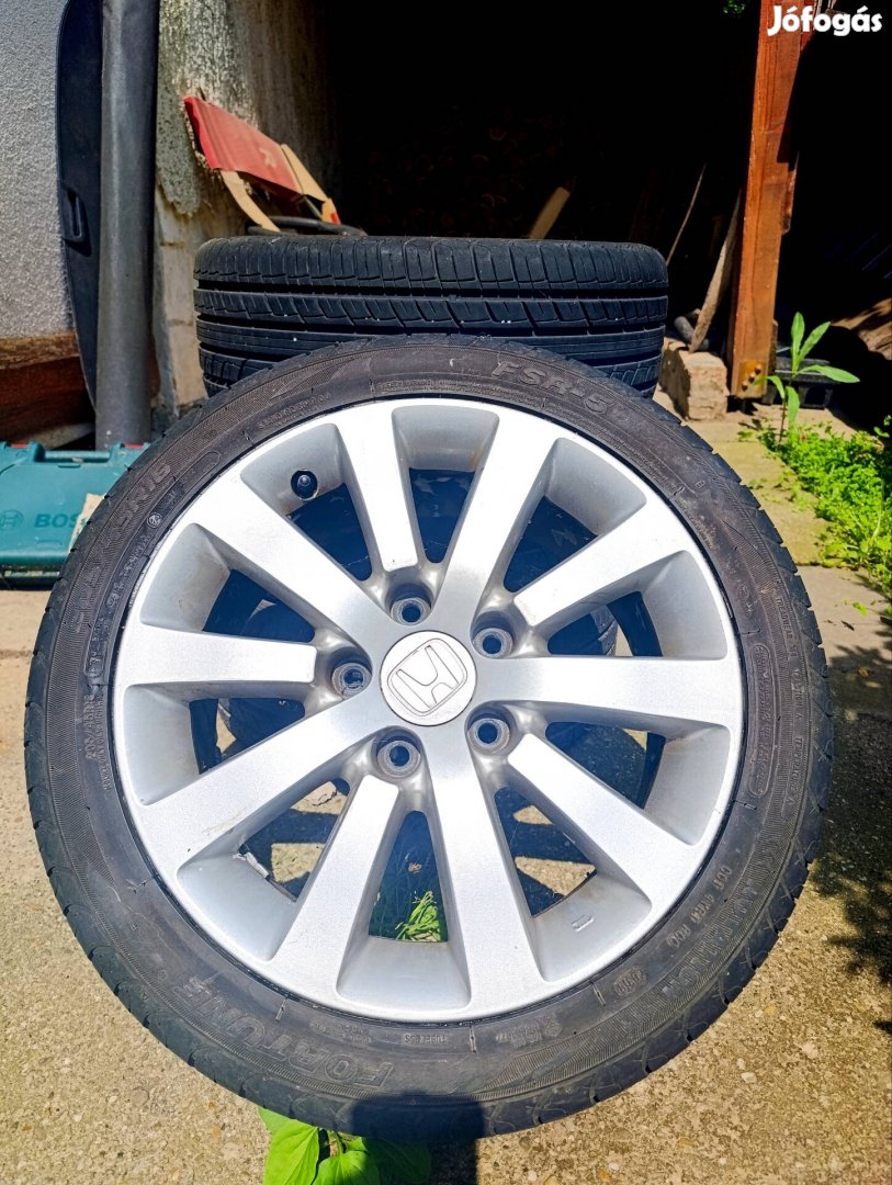 Honda Civic Gyári alufelni garnitúra 16" nyári gumikkal 