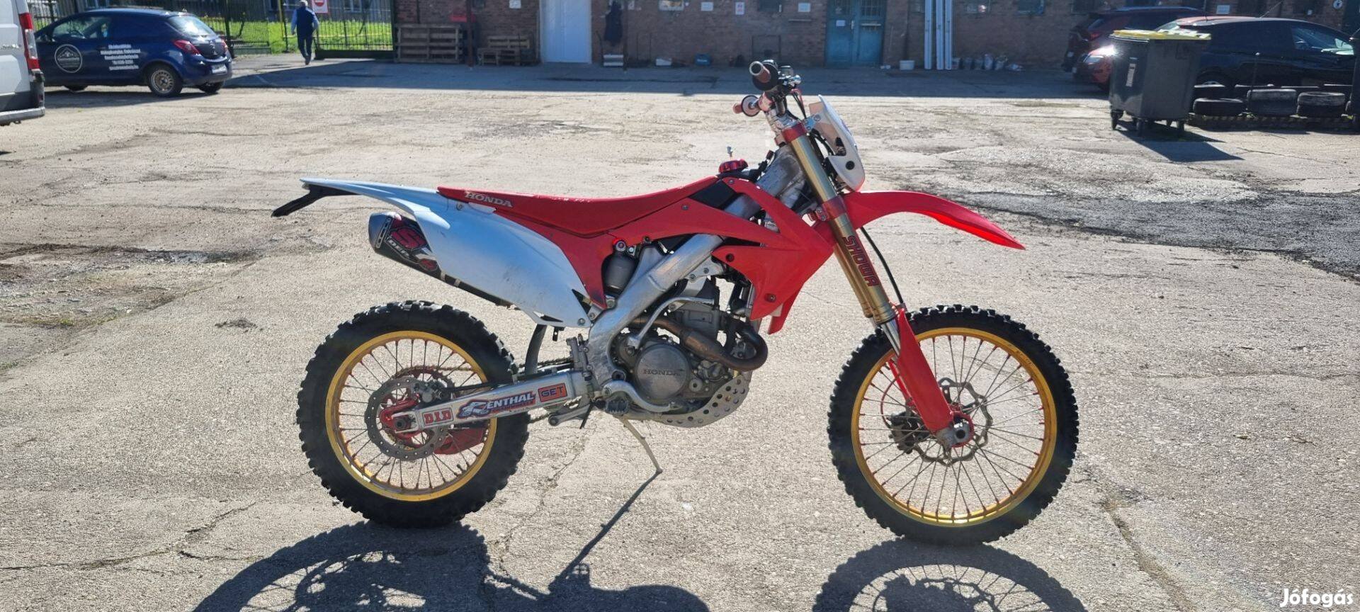 Honda Crf 250 R rendszámozható