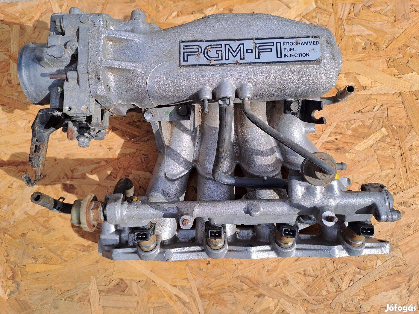 Honda Crx 1,6i 16V DOHC injektor