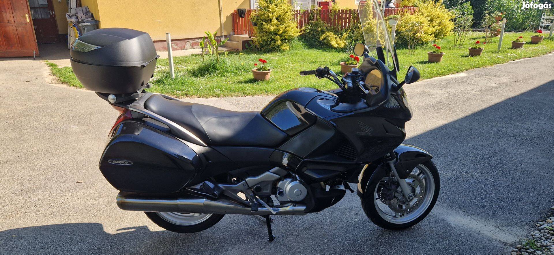 Honda Deauville 700