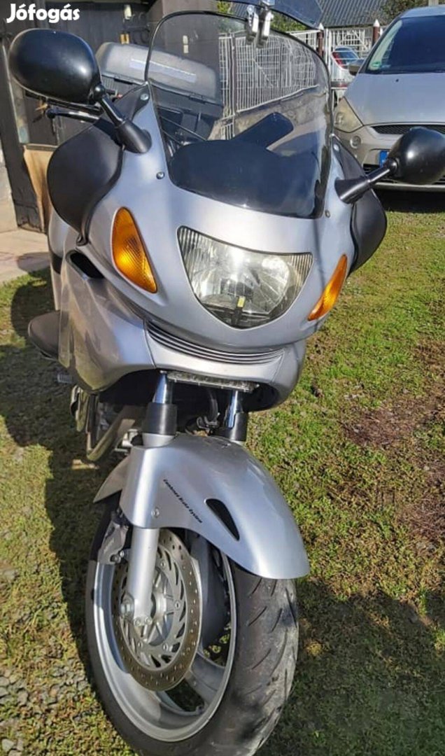 Honda Deauville NT 650-es túramotor eladó