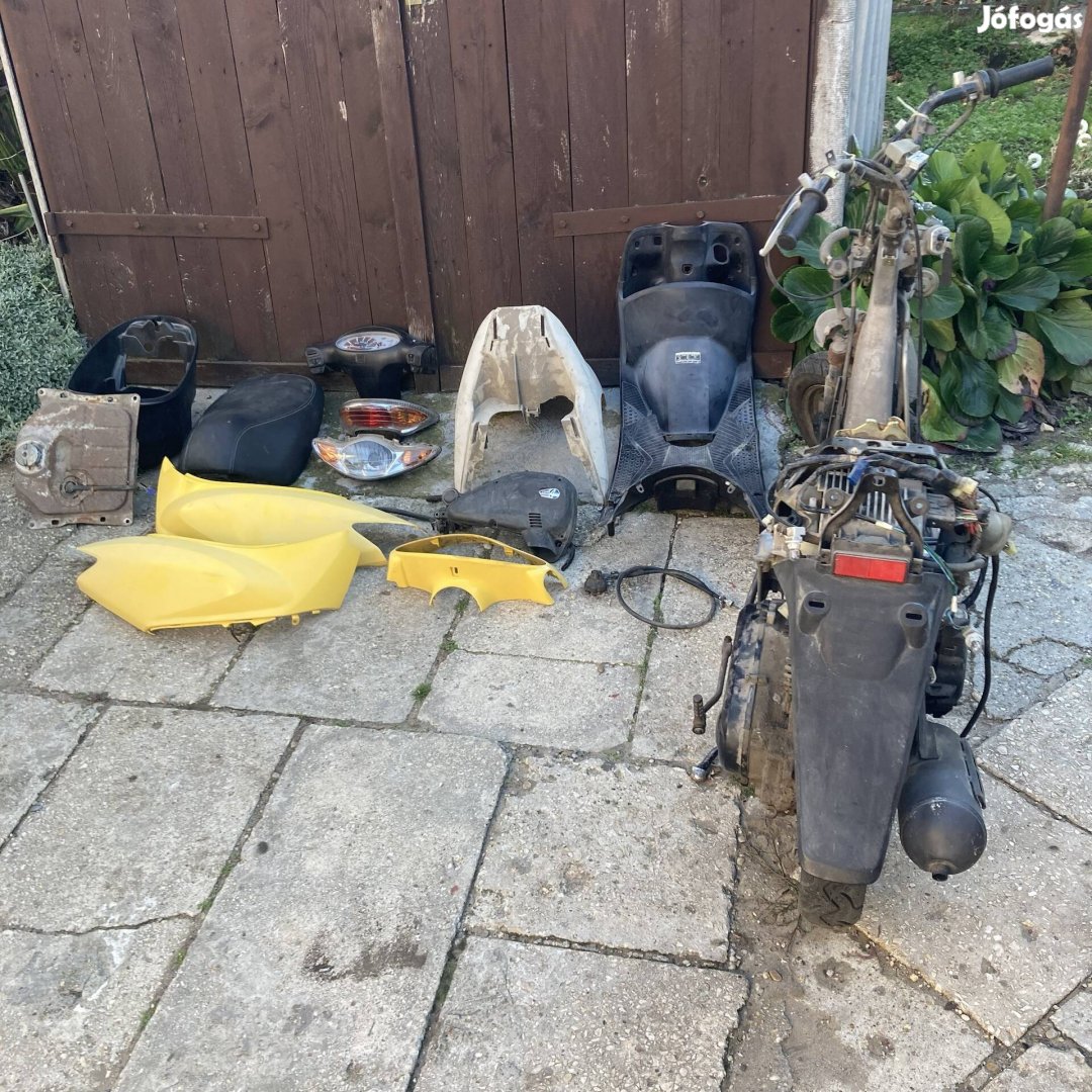 Honda Dio AF56-57 alkatrészek