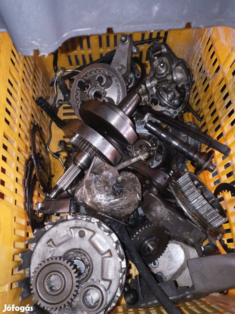 Honda Dominator 650 alkatrész