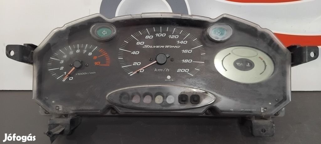 Honda FJS 600 Silverwing Kilóméteróra