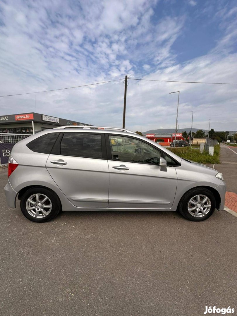 Honda FR-V 1.7 Entry 6 Személyes Benzines Szép...