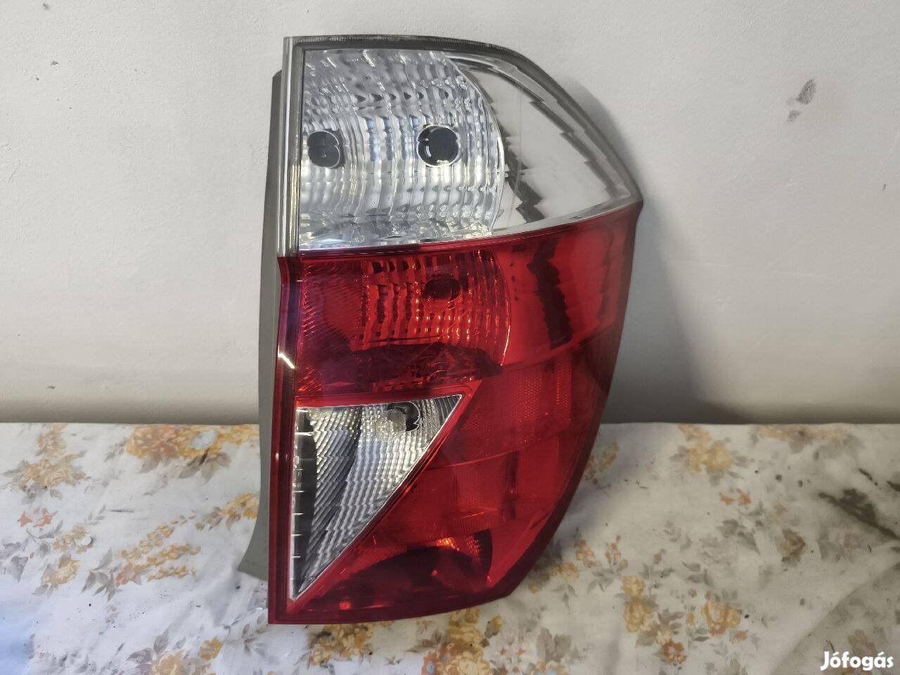 Honda FR-V jobb , bal hátsó lámpa