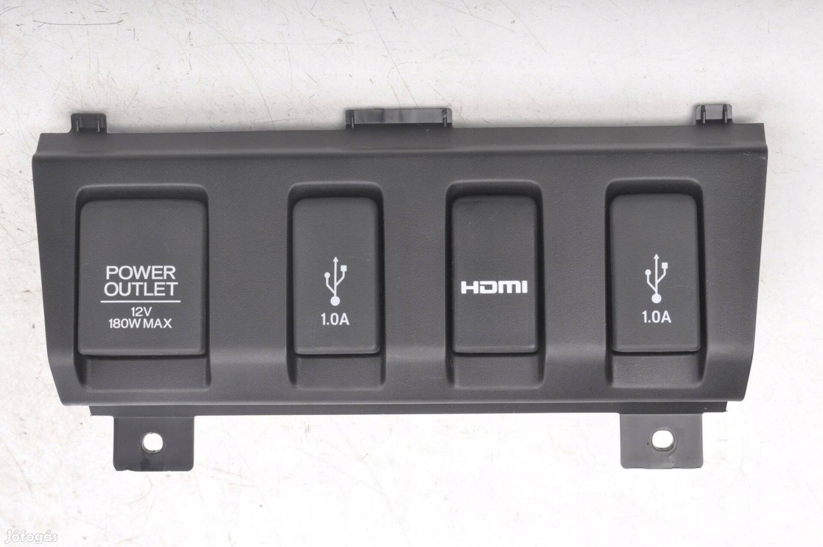 Honda HR-V II USB HDMI aljzat 83412-T7A-00