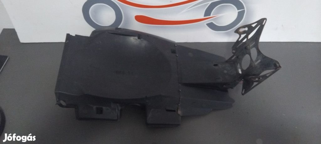 Honda Hornet 600 2003-2006 Ülés alatti idom