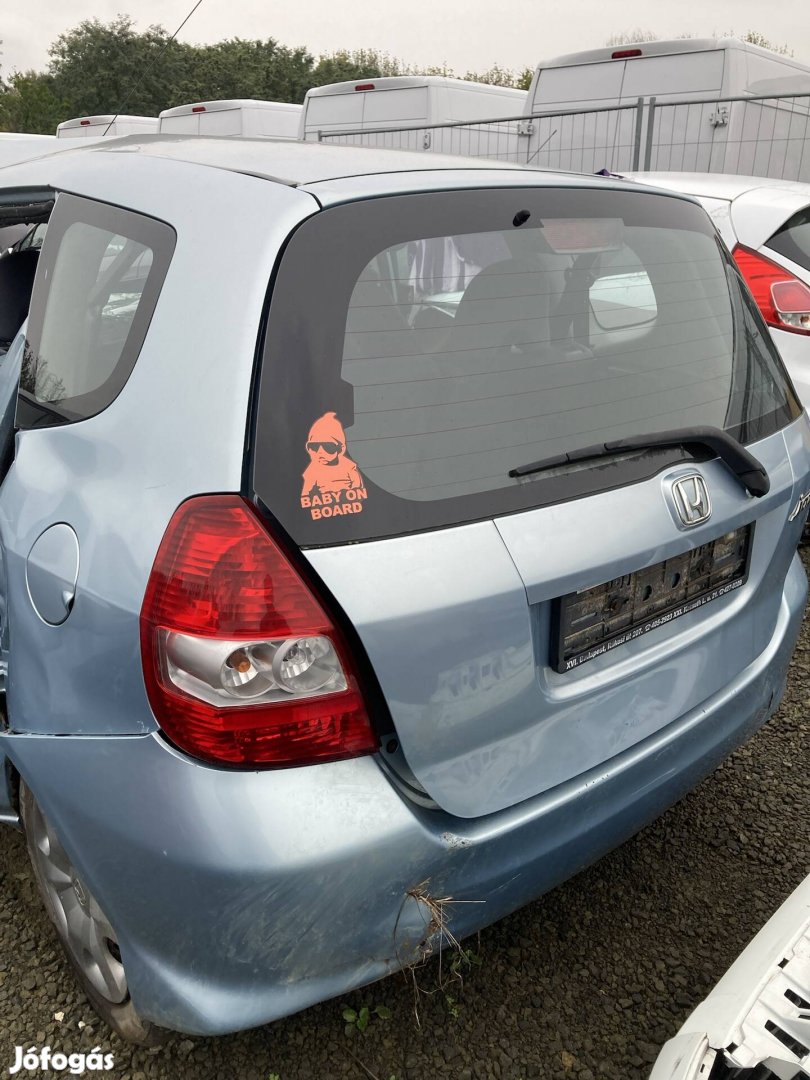 Honda Jazz bontott alkatrészei