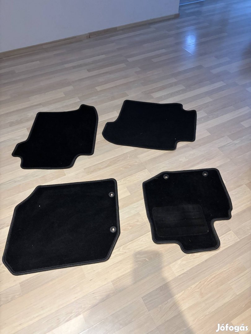 Honda Jazzbe autó szőnyeg