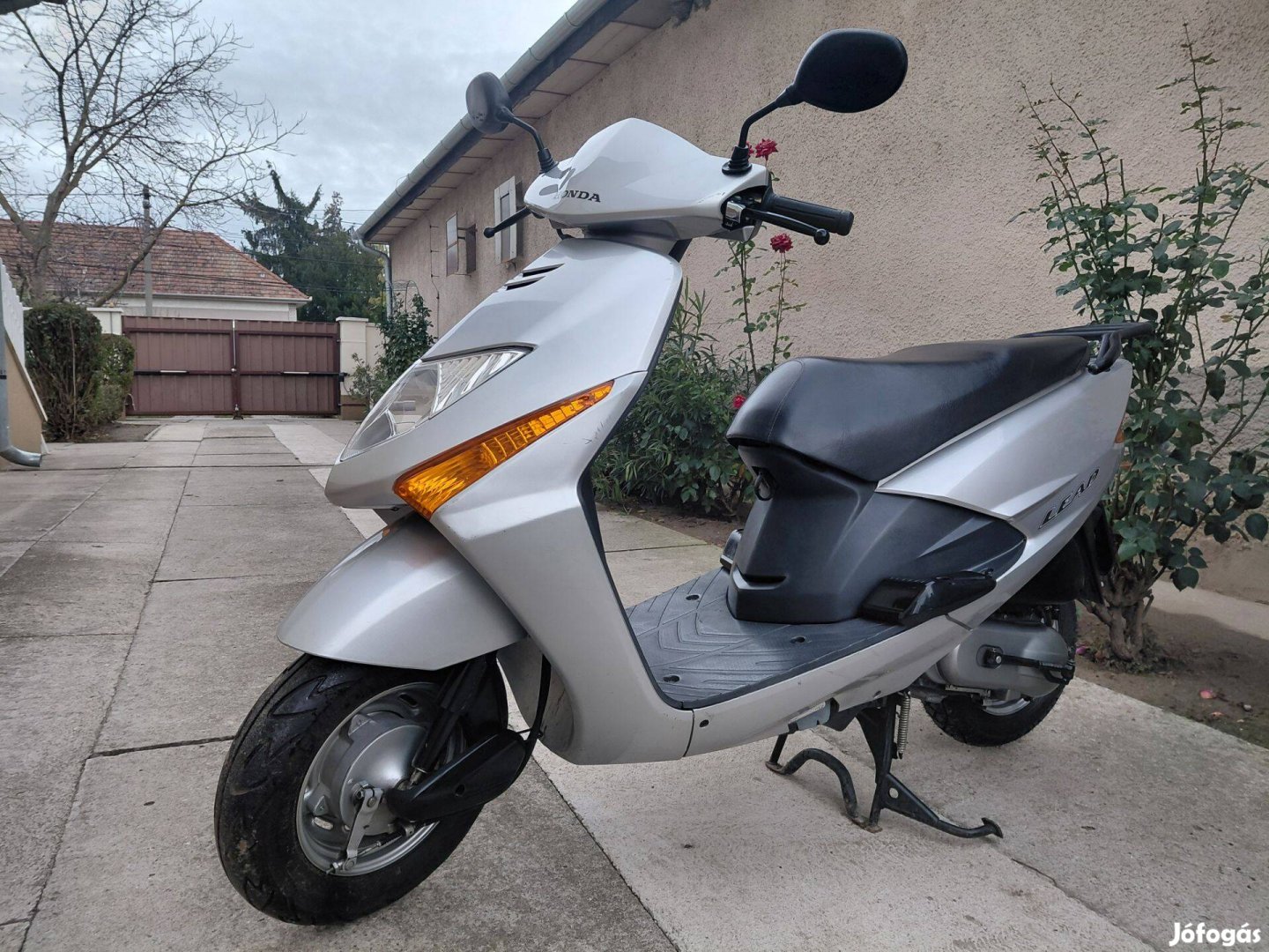 Honda Lead 50/110 -4T Dinamikus Motorozás