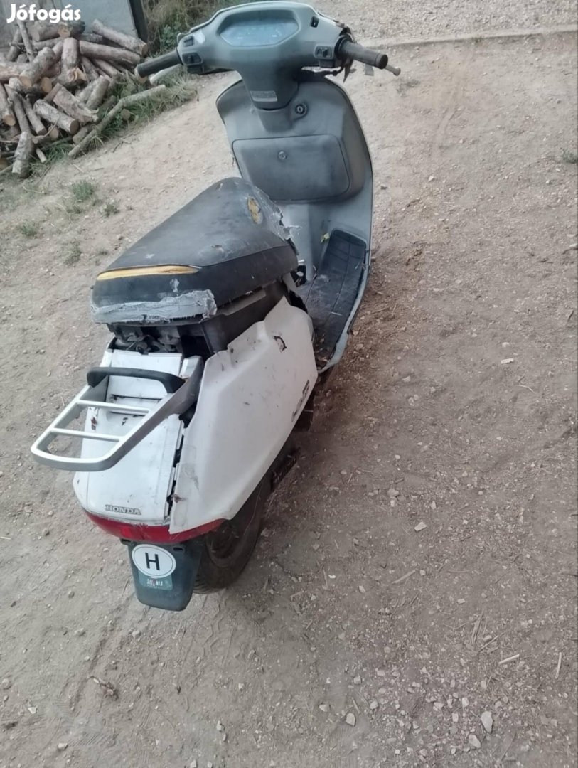 Honda Lead 90 alkatrészek alkatrész 