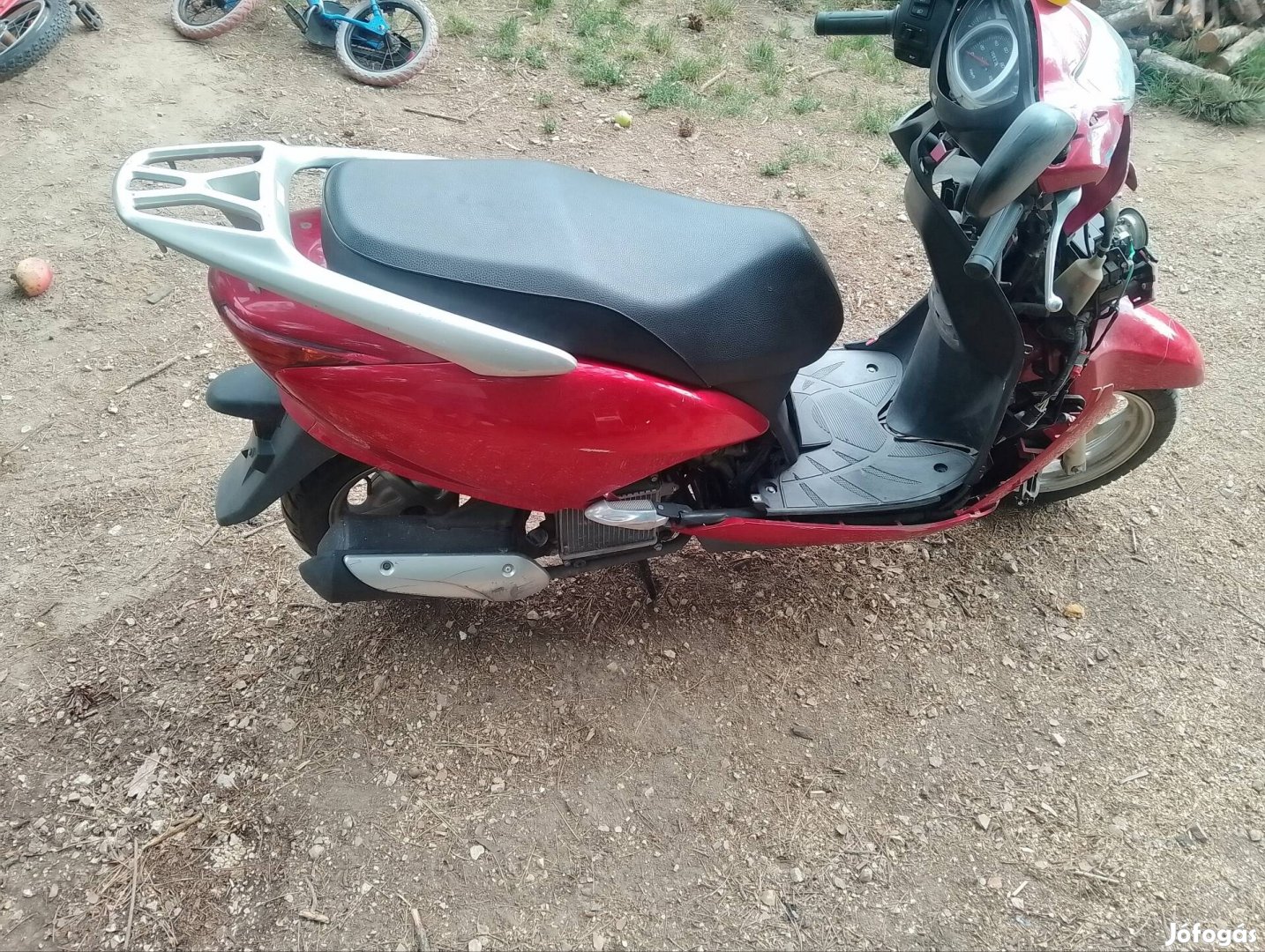 Honda Lead nhx 110 alkatrészek alkatrész bontás 