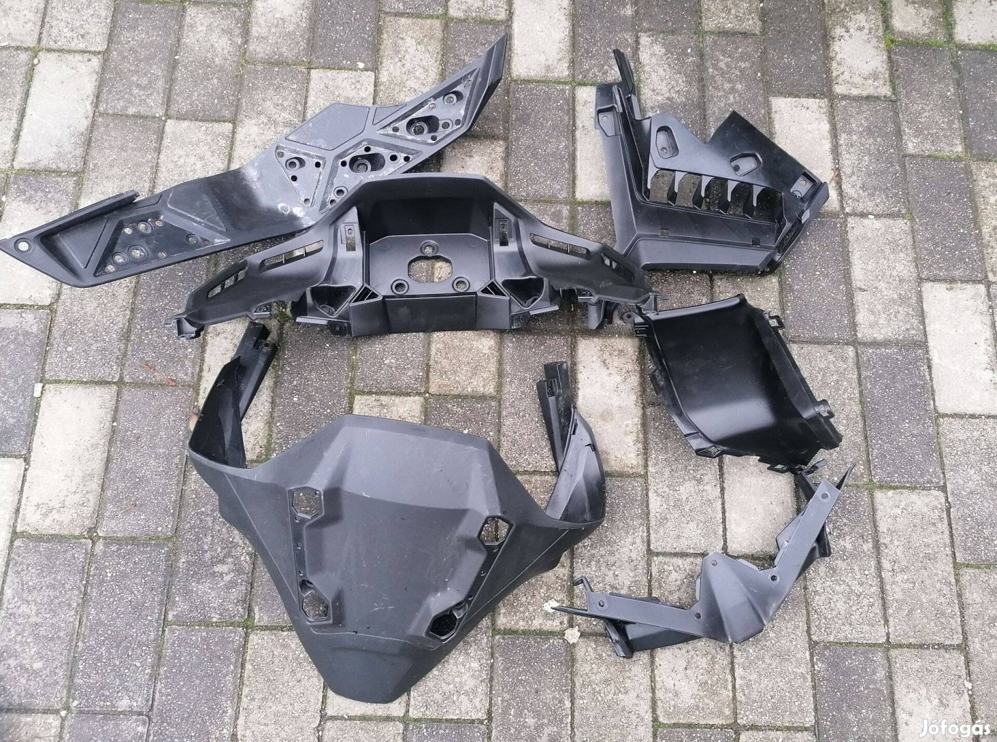 Honda NNS 750 Forza idomok