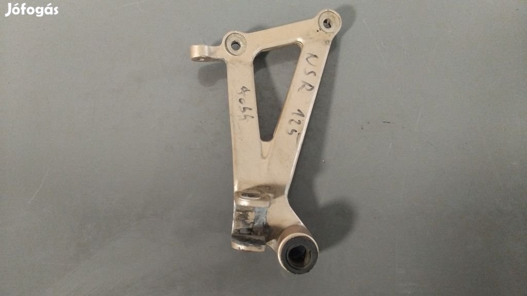 Honda NSR 125 - Jobb oldali lábtartó konzol