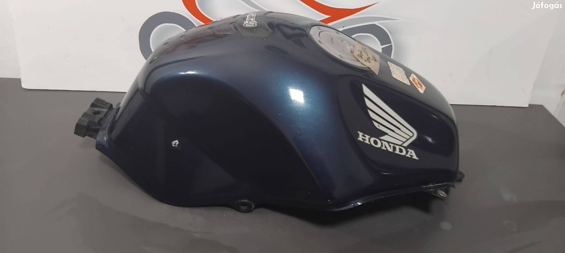 Honda NTV 650 Deauville Üzemanyagtartály