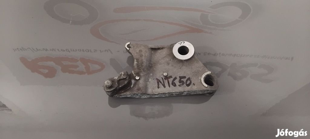 Honda NTV 650 Féknyereg tartó konzol