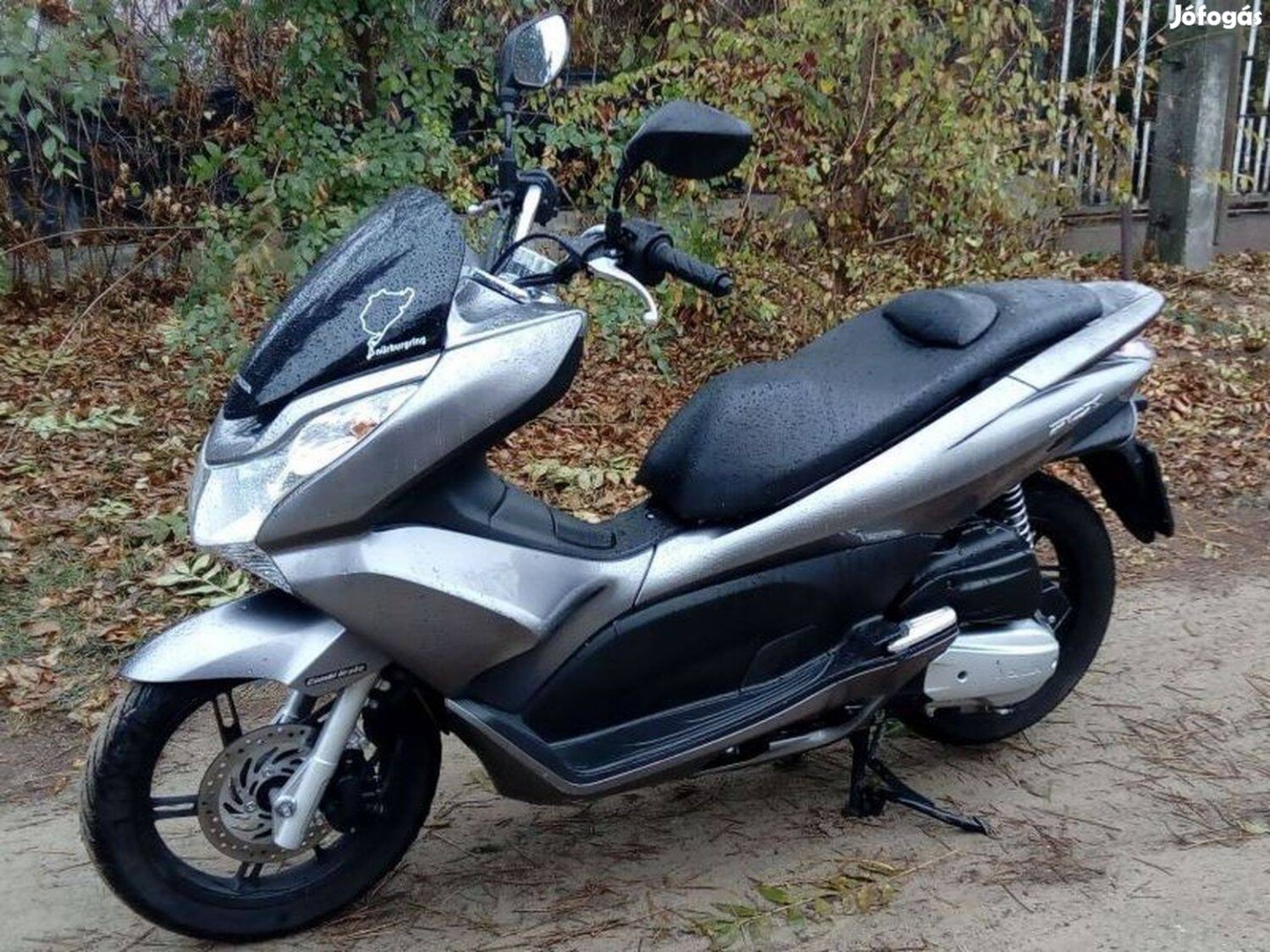 Honda PCX Alkatrészek