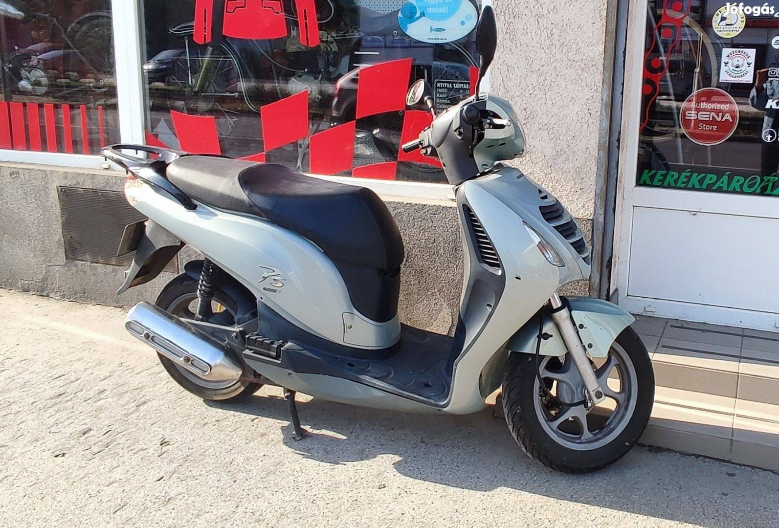 Honda PS125i / SH125i robogó