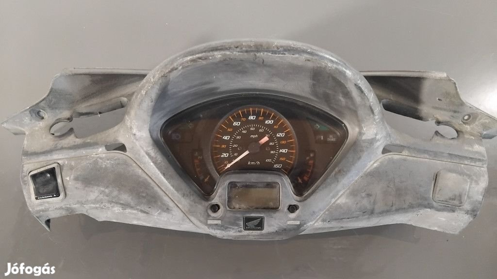 Honda Pantheon 150 - Kilóméteróra