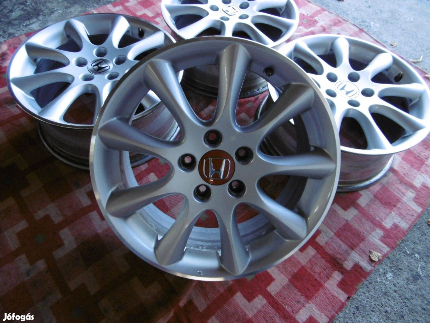 Honda SEA770E 5x114,3 R17 Alufelni Polír Peremekkel