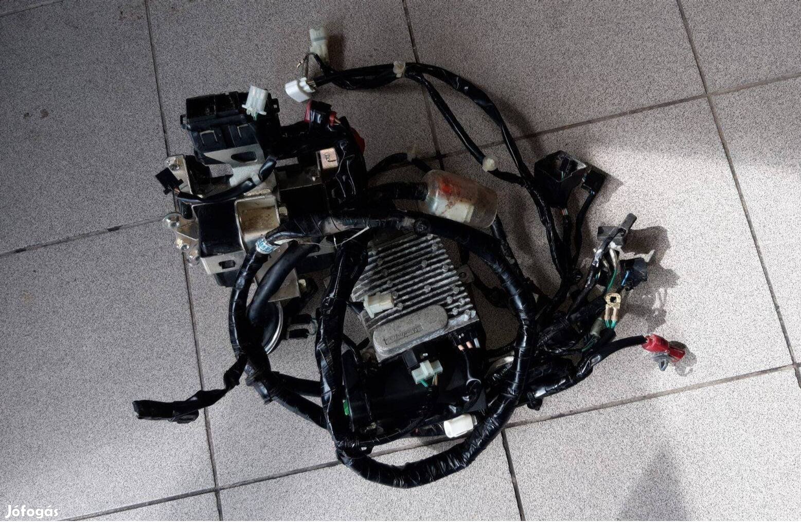 Honda SH 125 Mode kábelköteg computerrel