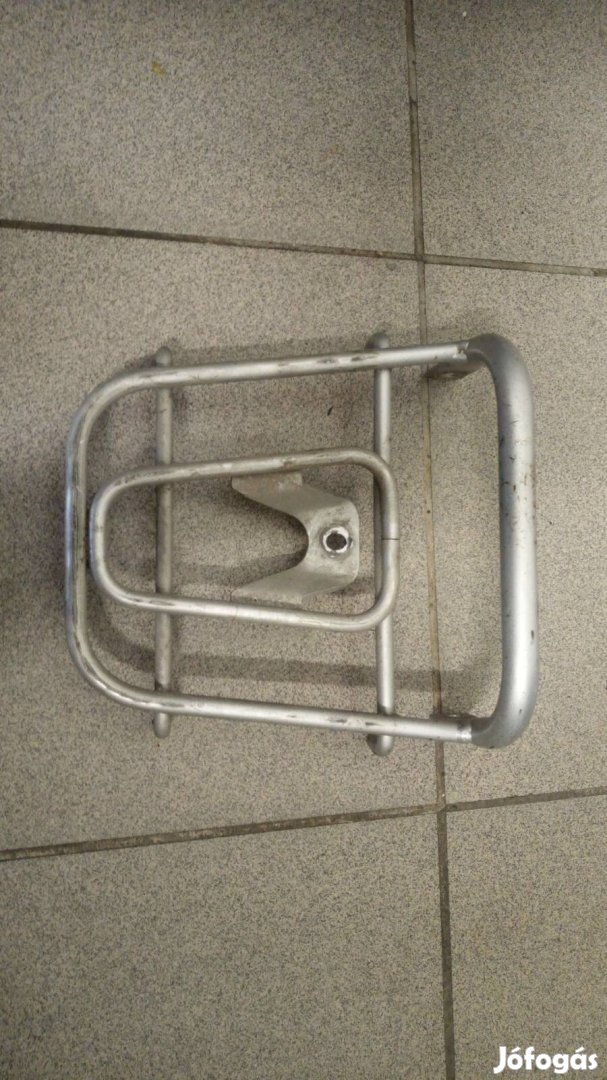 Honda SH 50 csomagtartó