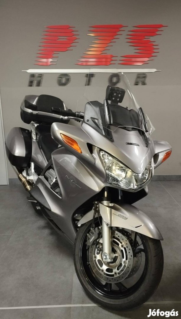 Honda ST 1300 PAN European
