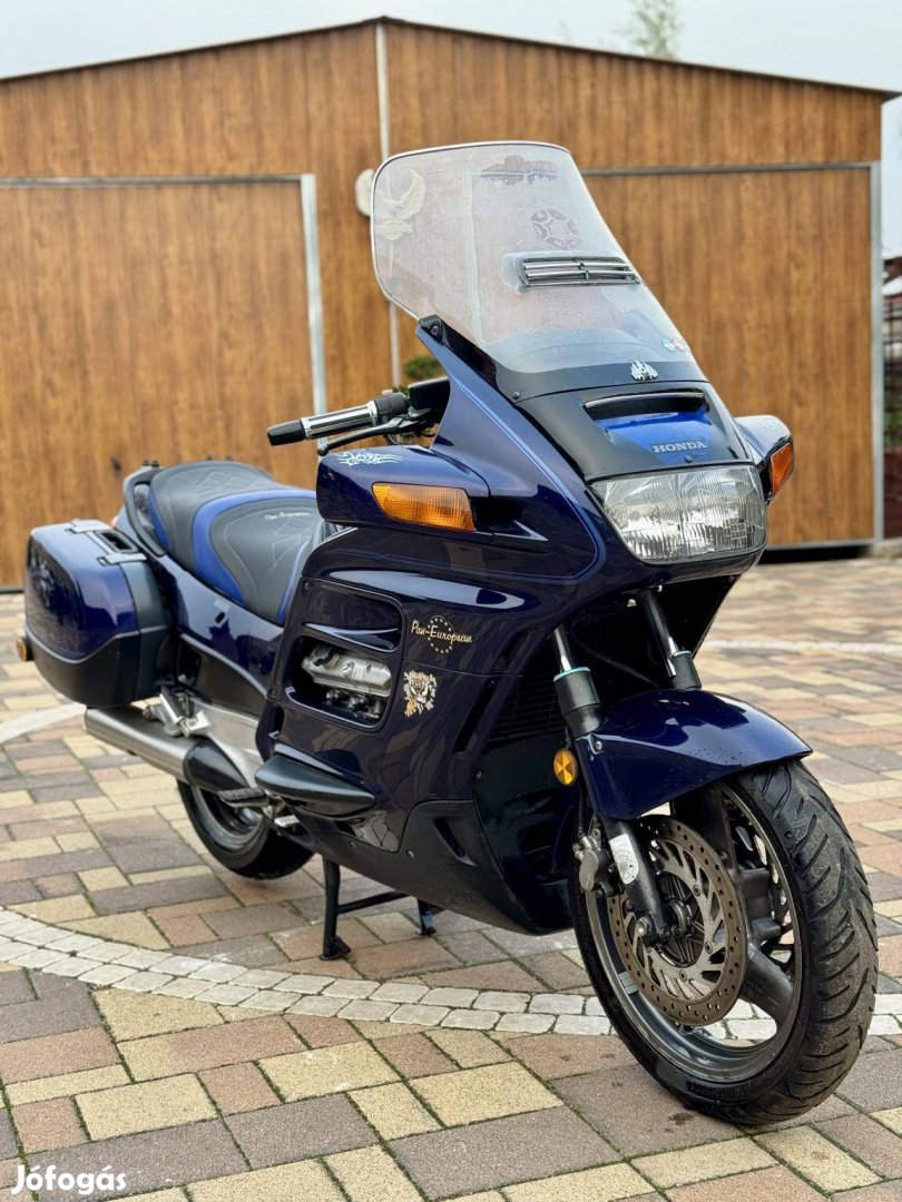 Honda ST (PAN European)