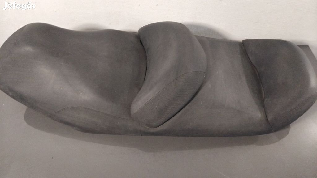 Honda SWT 400 (2009-2013) - Ülés