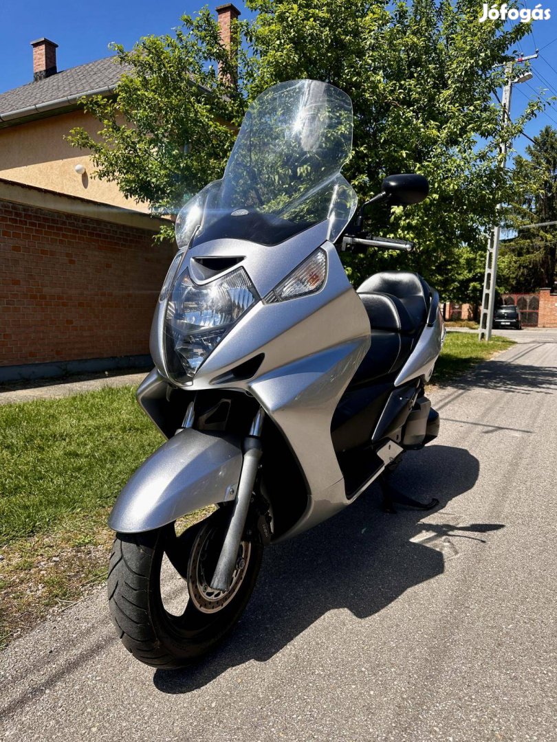Honda Silver Wing 400