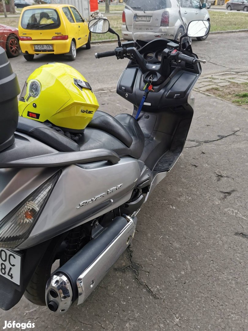 Honda Silver Wing 400