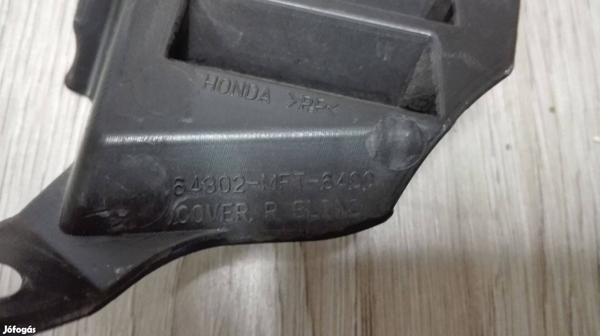 Honda Swt 600 14' jobb oldali rács 2067