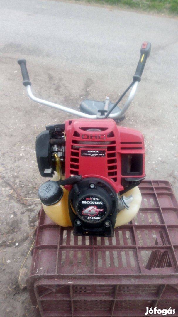 Honda Umk 435 négyütemű fűkasza bozótvágó