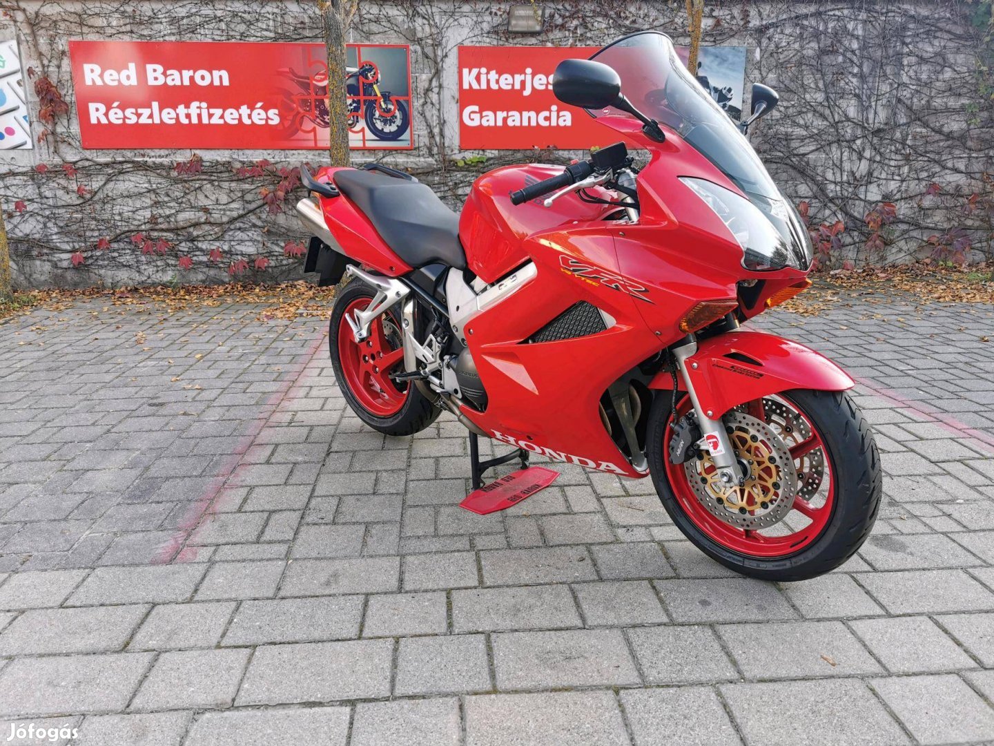 Honda VFR 800 Írásos RED Baron Garanciával!