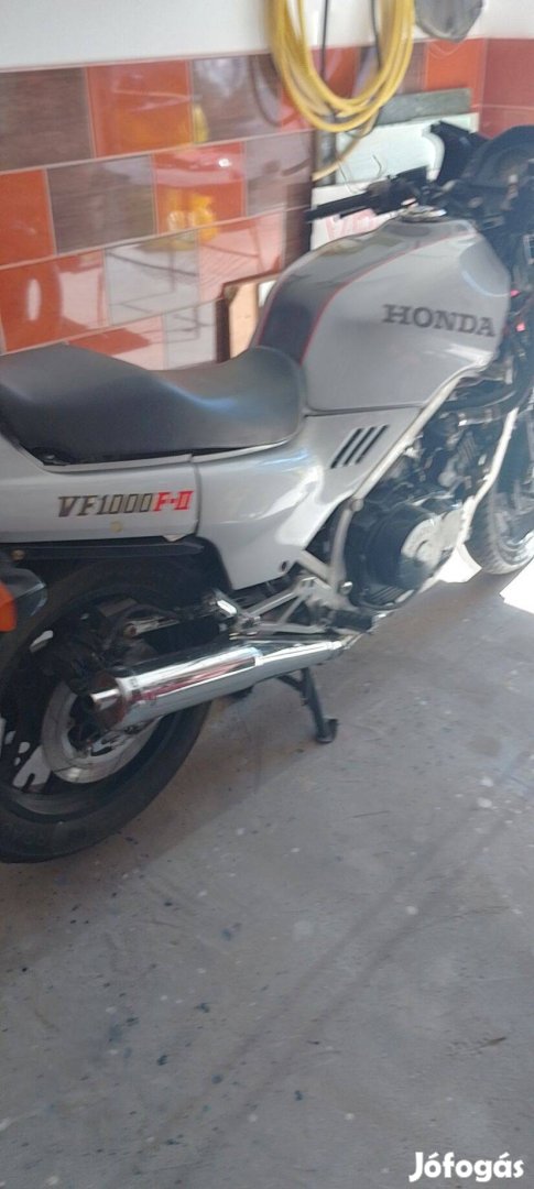 Honda VF 1000 F2 V hengeres
