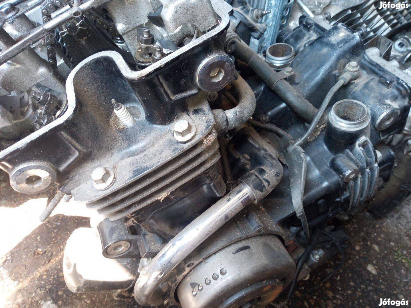 Honda VF 750 F motorblokk