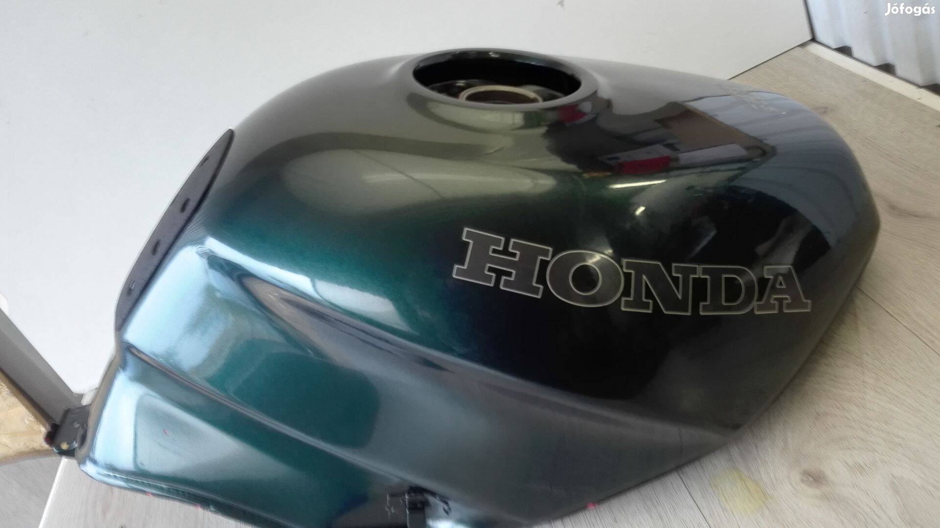 Honda Vfr 750 rc36/1 93' benzintank 1736