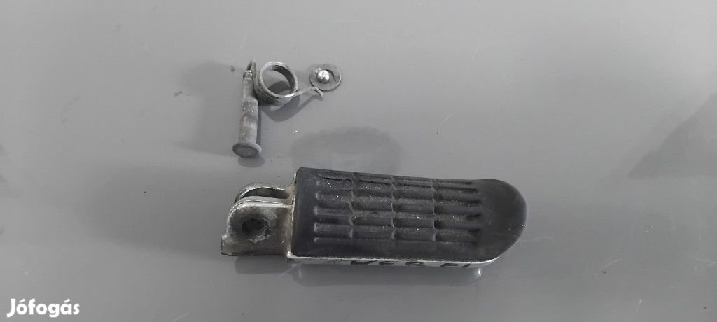 Honda Vfr 800 Fi Bal első lábtartó