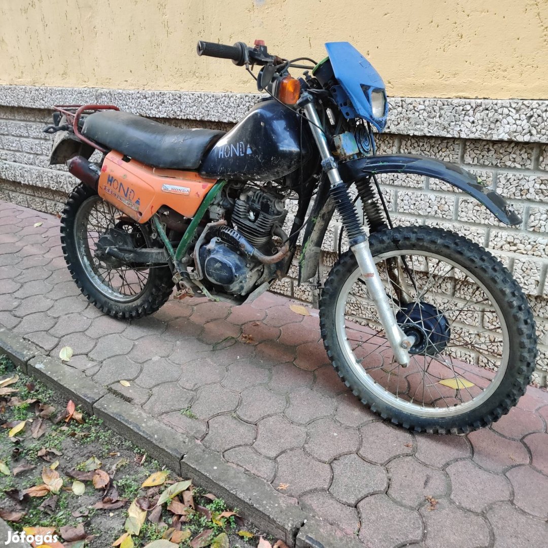 Honda XL 125 motorhibás, okmány nélkül, alkatrész 