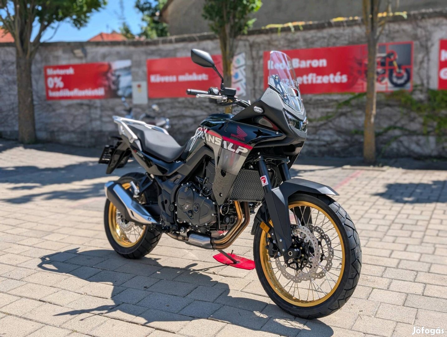 Honda XL 750 6 év kiterjesztett gyártói jótállá...