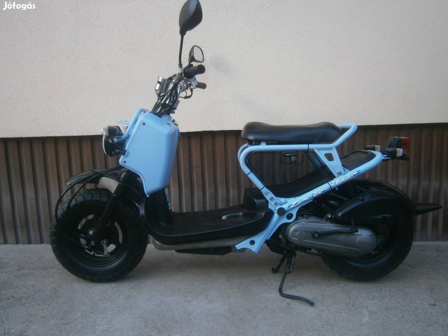 Honda Zoomer 4-T kitűnő állapot házhoz is